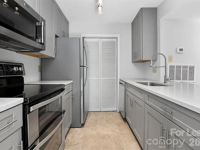11029 Harrowfield Rd — Photo 5