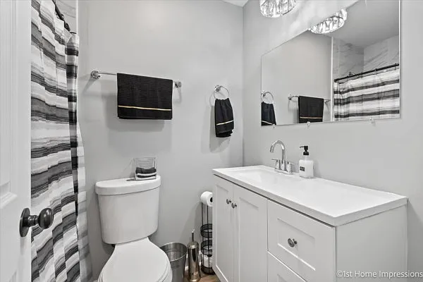 508 S Warrington Rd — Photo 3