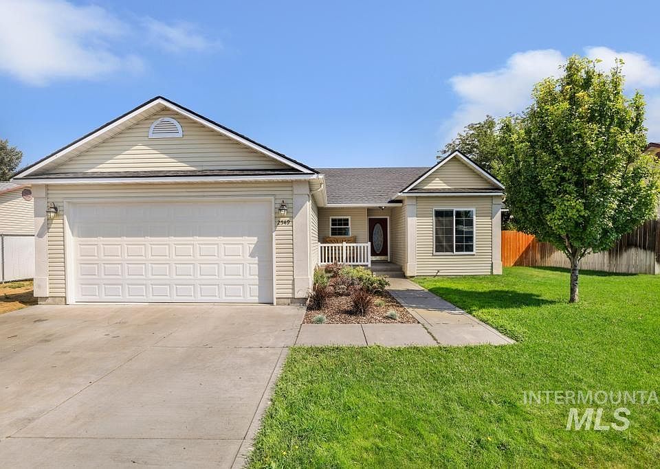 1st image of 2549 Paintbrush Dr