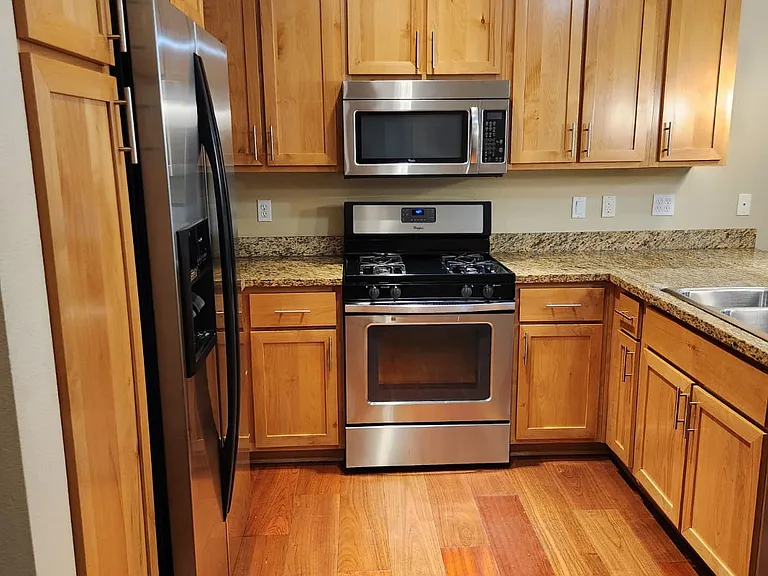 375 Kirkland Ave #119 — Photo 3