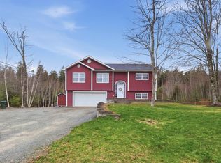 97 Justin Dr, Lunenburg, NS B4V 8Z2