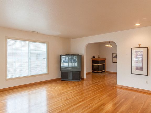5th image of 3841 Hartung Ct