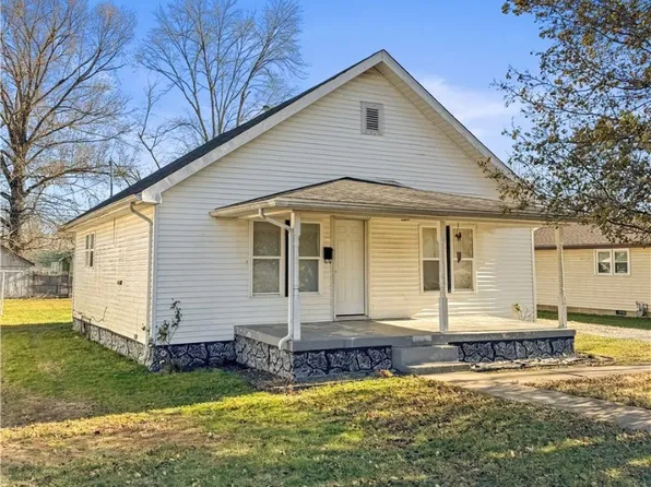 267 S Second Street, Austin, IN 47102