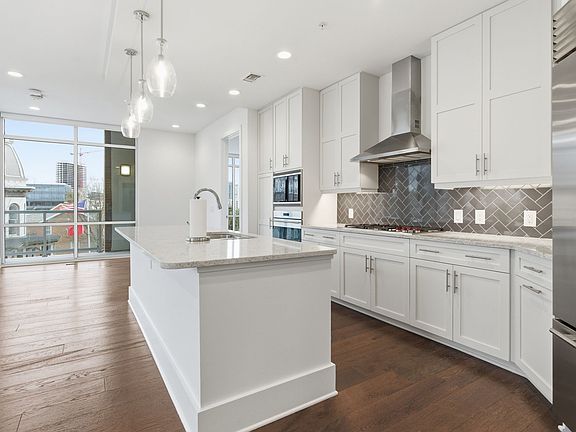 5th image of 20 Rutledge St APT 310