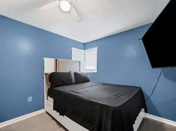 3906 E 13th Ave, Gary, IN 46403