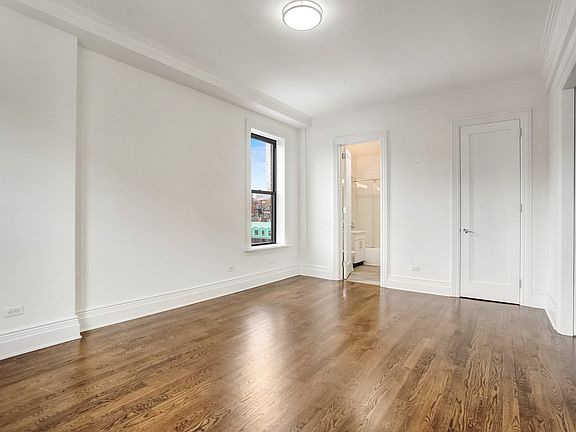 3rd image of 166 W 72nd St APT 9B