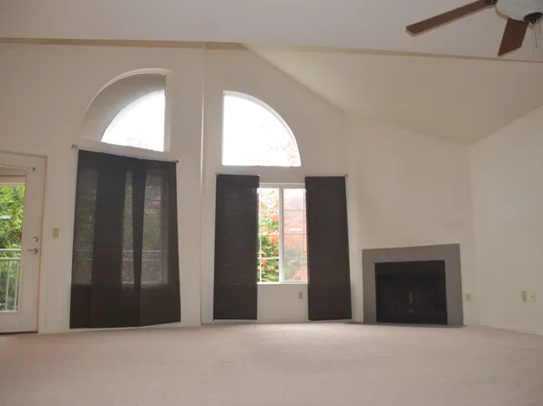 17532 NW Springville Rd Unit D14, Portland, OR 97229