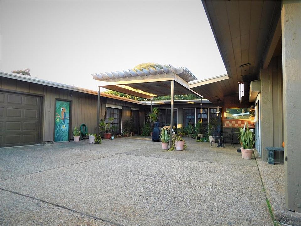 1st image of 5 Adler Cir