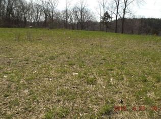 Colby St, Dowagiac, MI 49047