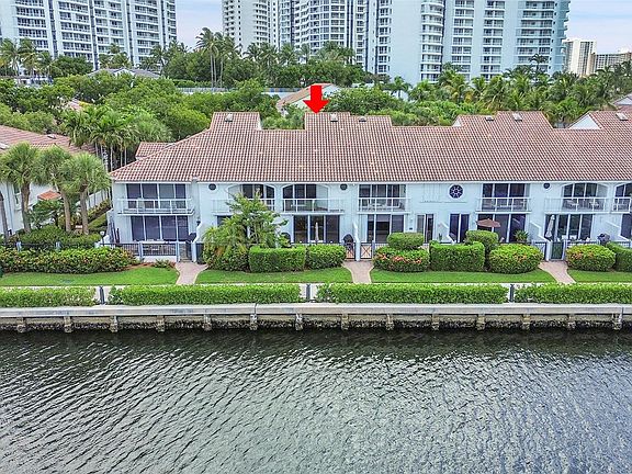 2nd image of 3744 NE 209th Terrace