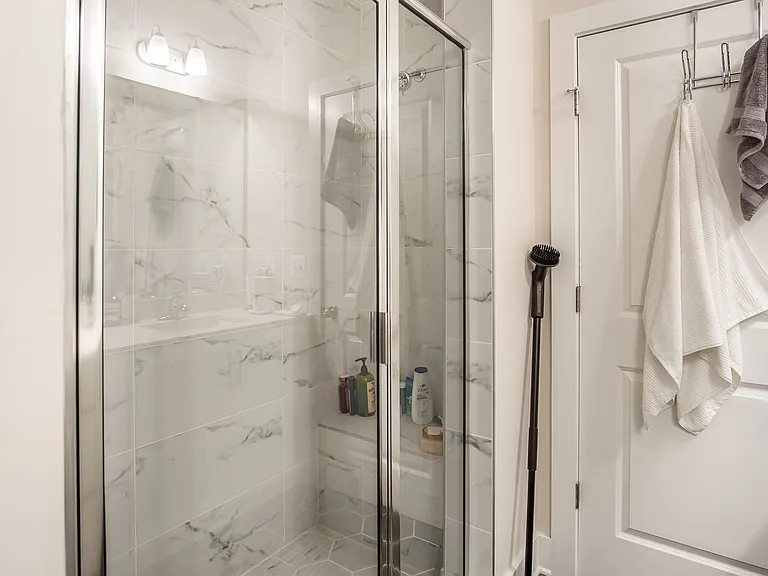 157 Locke St — Photo 18