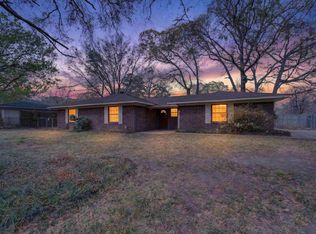 307 E Fairlane Dr, Longview, TX 75604