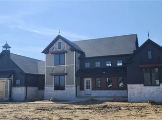 1970 Cascade Ln, Hinckley, OH 44233