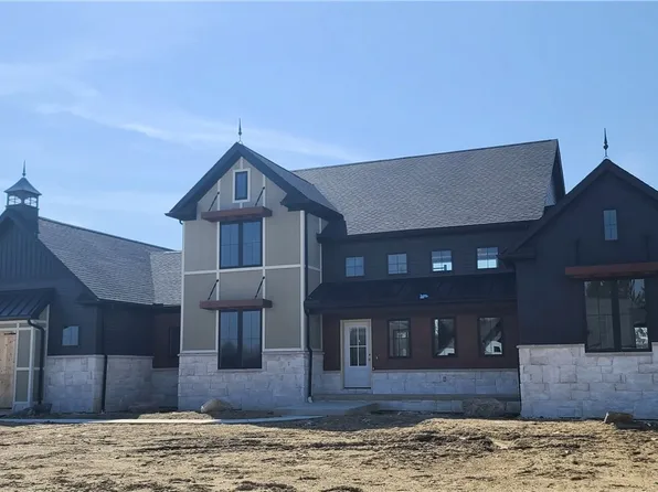 1970 Cascade Ln, Hinckley, OH 44233