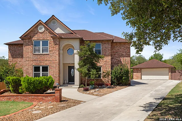 5 bed, 3.5 bath, 4092 sqft, $3,900 — Photo 1