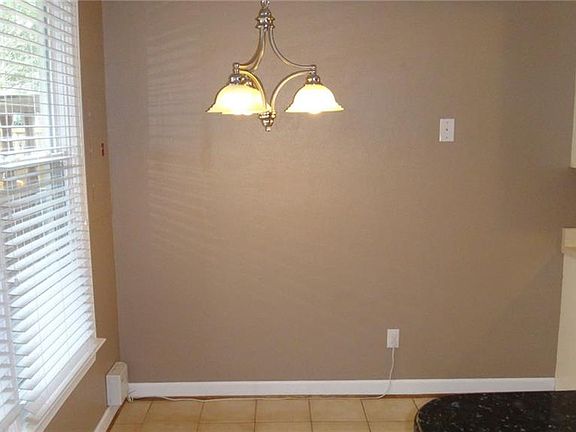 5th image of 916 Shoal Creek Trl