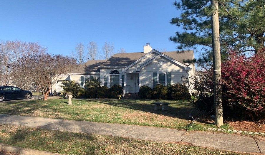 2nd image of 405 Heathwick Dr