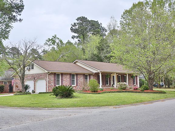 3rd image of 501 Fairington Dr
