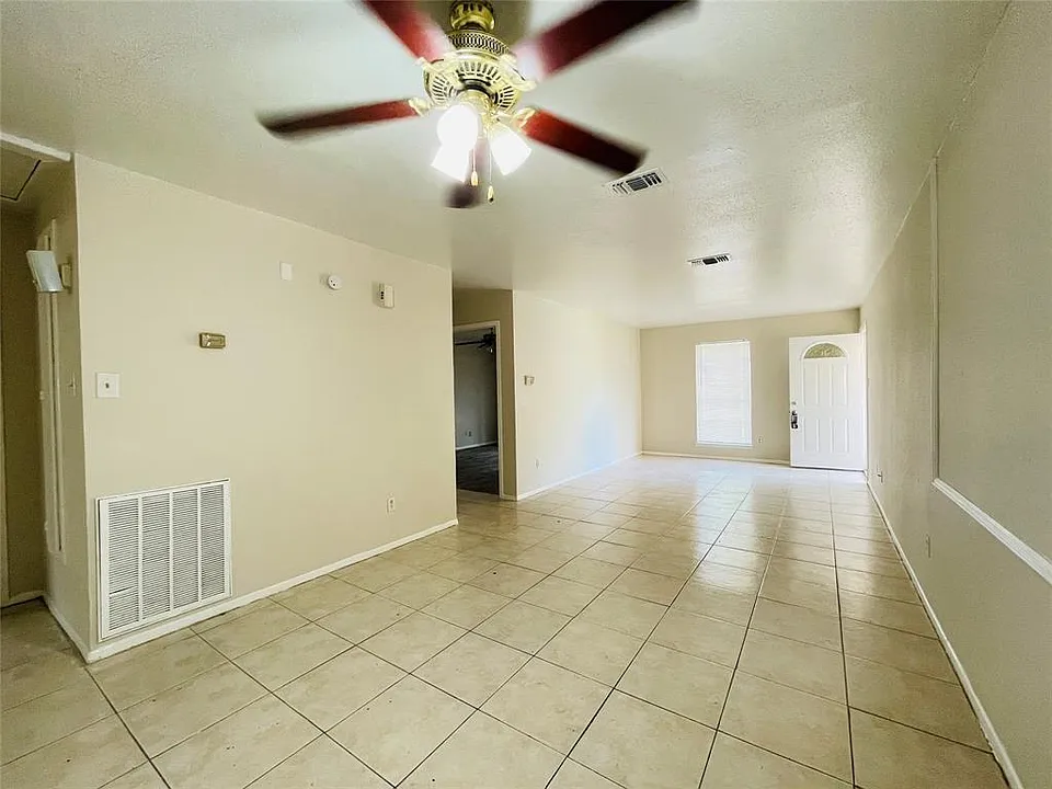 12713 Lima Dr