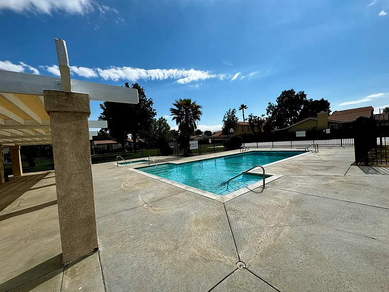 2204 Mark Ave — Photo 14
