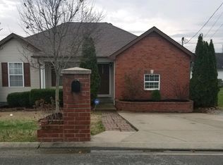 1037 Cheryl Ln, La Vergne, TN 37086