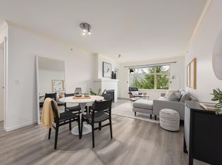 300 Klahanie Dr #401, Pt Moody, BC