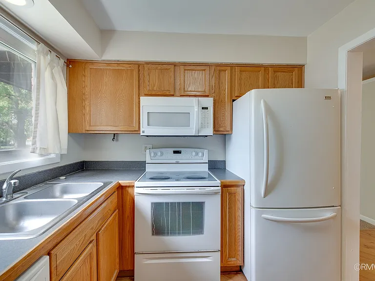 337 N Carter St #101 — Photo 6