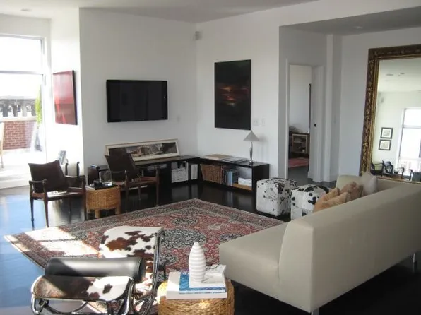 845 N High St, Columbus, OH 43215