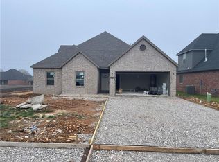 1921 Edgewood Rd, Bentonville, AR 72713