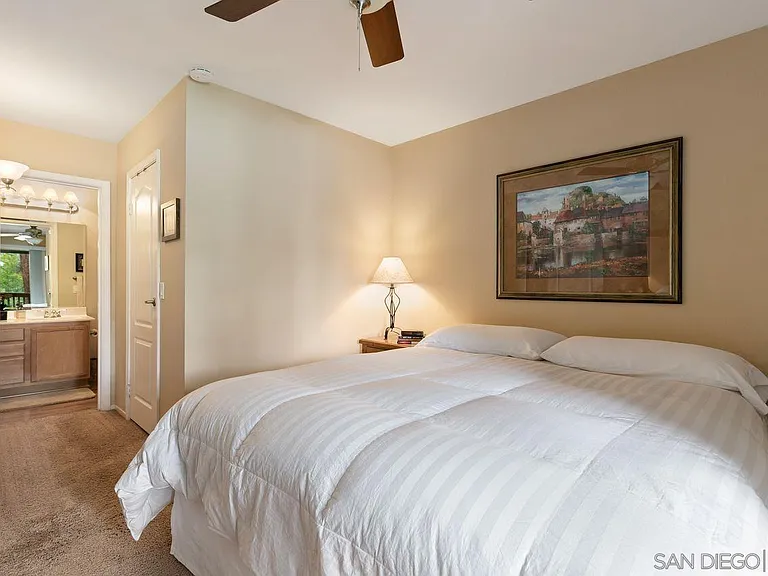 12095 Alta Carmel Ct #6 — Photo 9