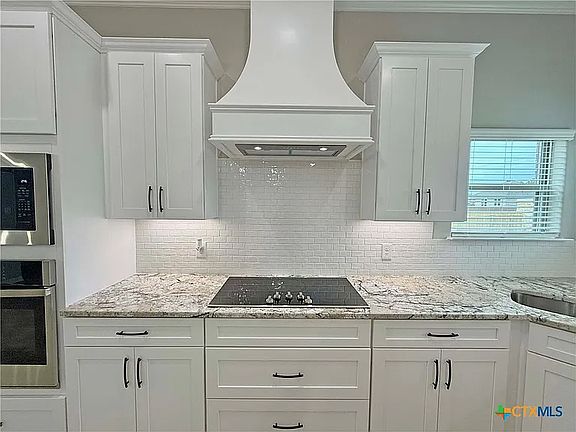 2nd image of 5405 Espiritu Santo Dr