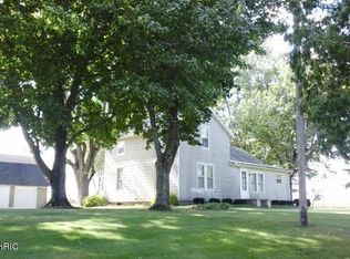 6284 Shanghai Rd, Eau Claire, MI 49111