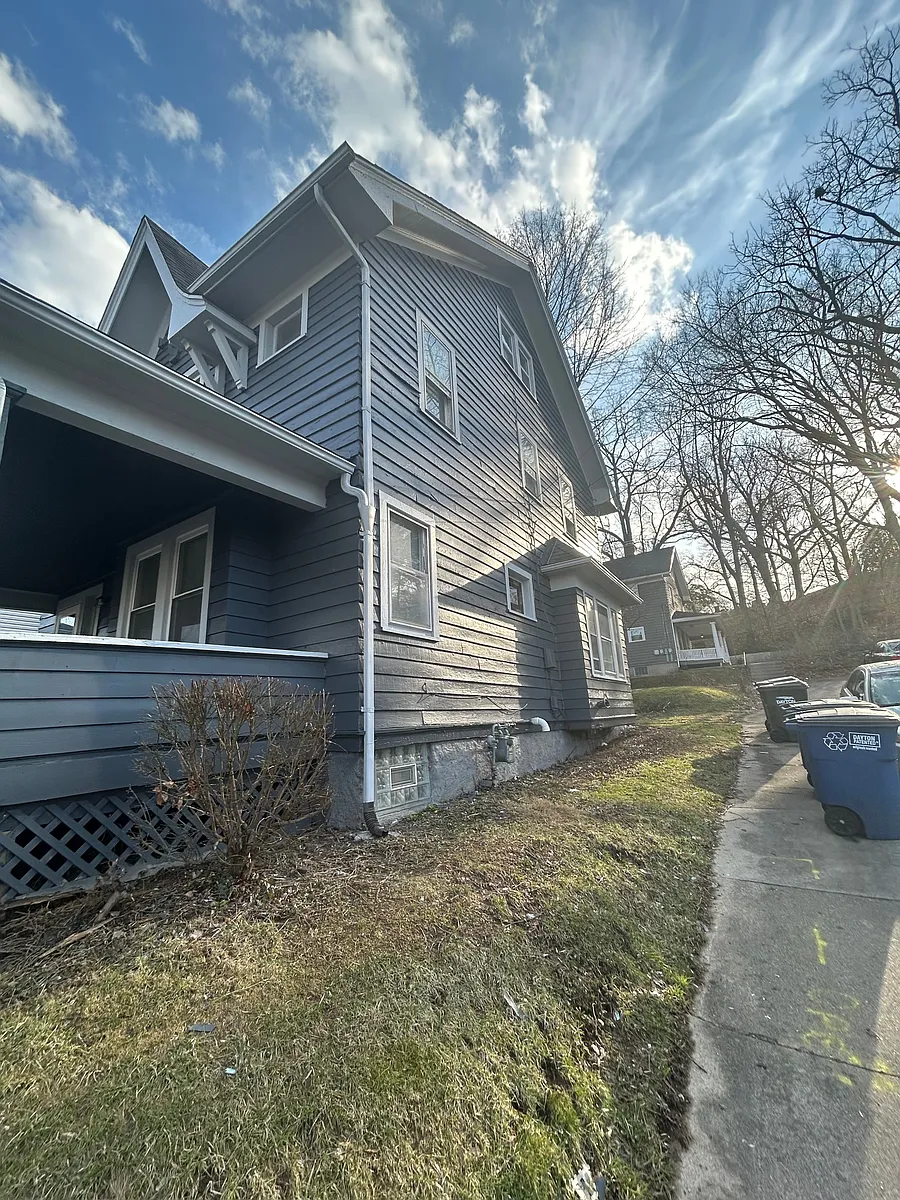 Building Photo - 1603 Manette Pl