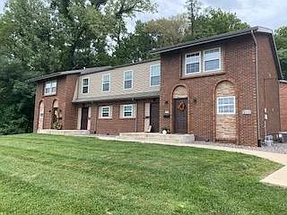 2 bed, 1.5 bath, $1,195 — Photo 2
