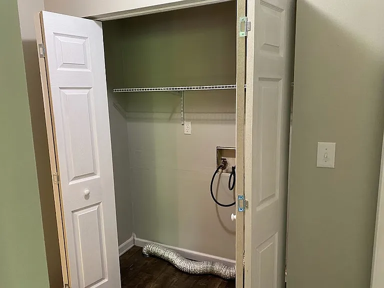 448 Oakland Rd #1 — Photo 18