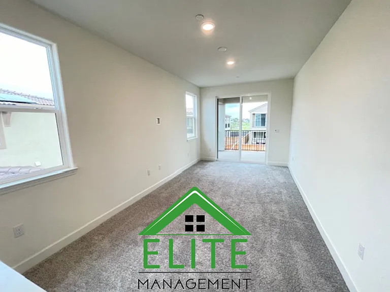 5742 Harveston Way — Photo 16