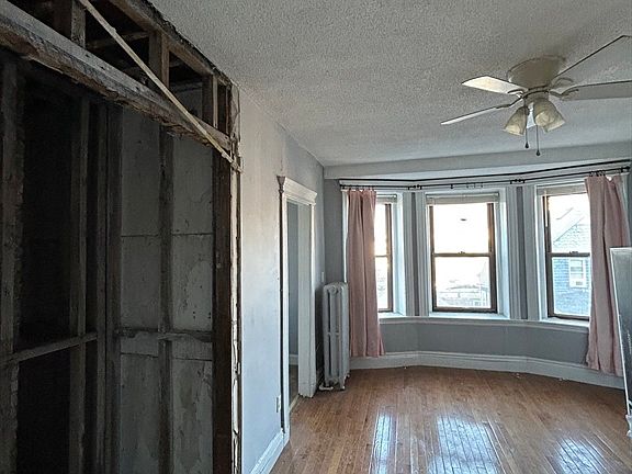 3rd image of 285 Lynn Shore Dr APT 308