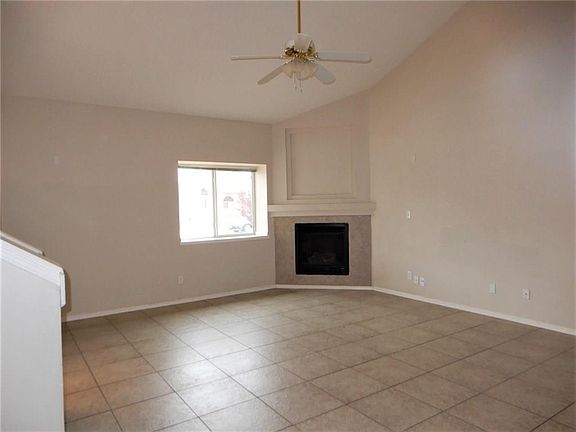 5th image of 3108 Tierra Paola Ln