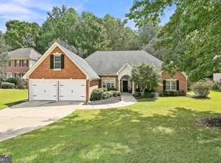 125 Brookridge Ct, Fayetteville, GA 30215
