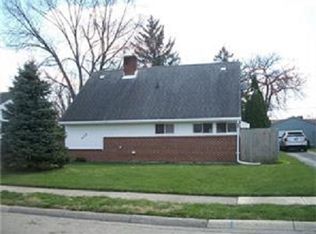 426 Wayne Dr, Fairborn, OH 45324
