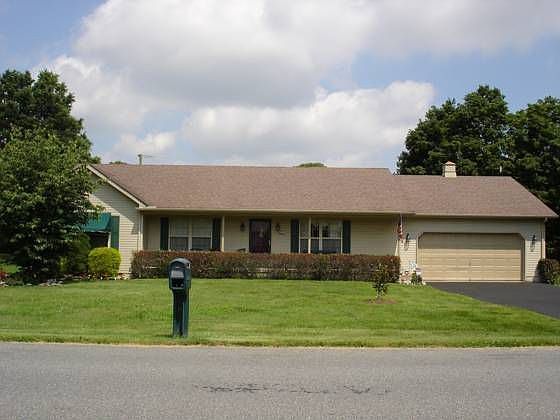 1st image of 34175 Beech Dr