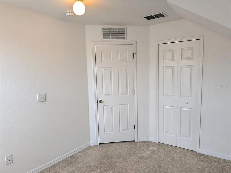 24606 Victoria Wood Ct — Photo 20