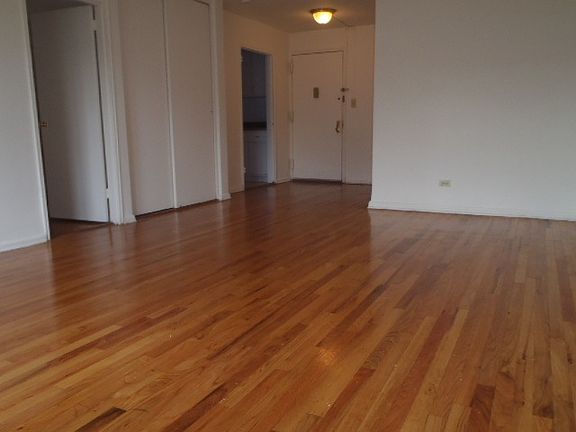 3rd image of 13520 82nd Ave #5/A