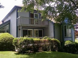 11 Canberra Ct UNIT 11, Mystic, CT 06355