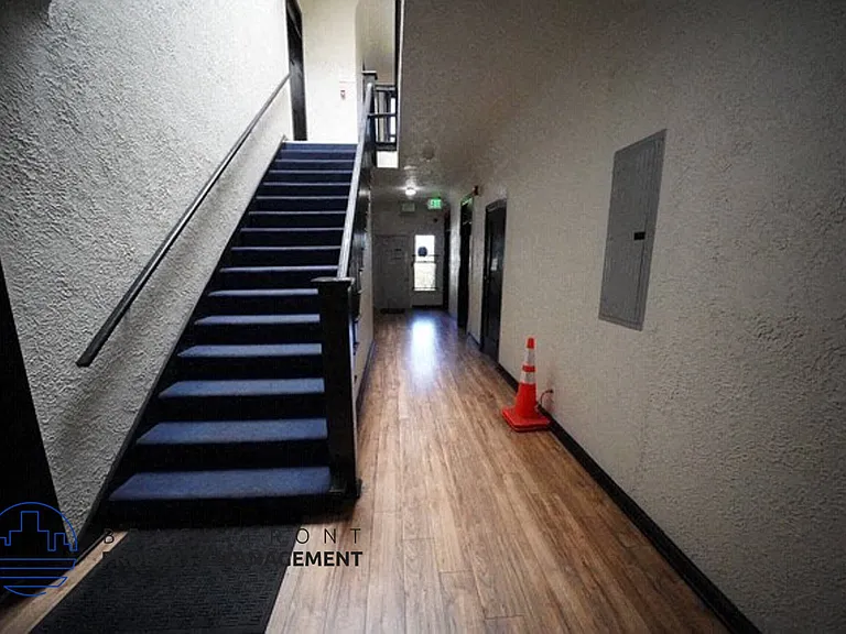 402 N. Soto St. — Photo 18