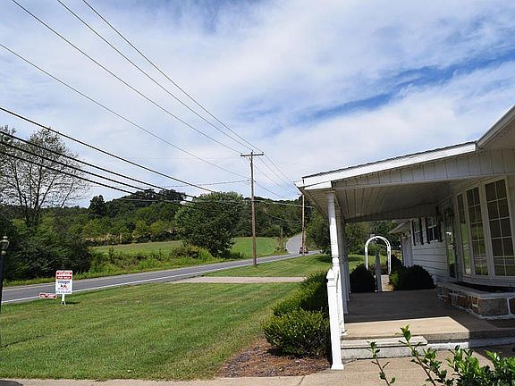 nice front porch