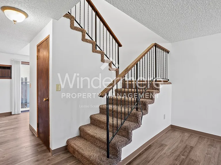 2702 E 31st Ave — Photo 41