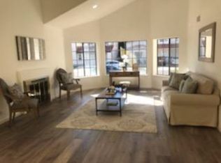 2498 Briarhurst Ct, Simi Valley, CA 93063