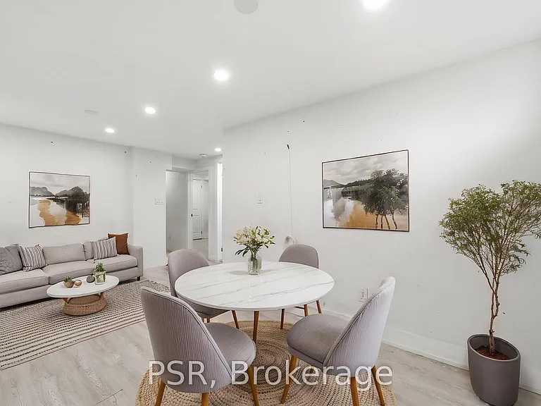27 Kingsview Blvd #1 — Photo 9