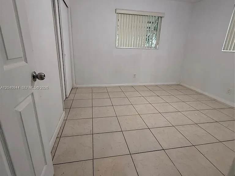 300 SW 9th Ave #A — Photo 21